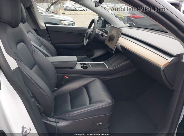 7SAYGAEE6NF389909 2022 TESLA MODEL Y Black წინა სალონის ხედი