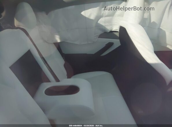 7SAYGDED1TF540354 2026 TESLA MODEL Y White Widok naklejki z numerem VIN