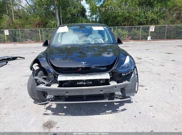 7SAYGDED4SF246655 2025 TESLA MODEL Y Black Vista frontal