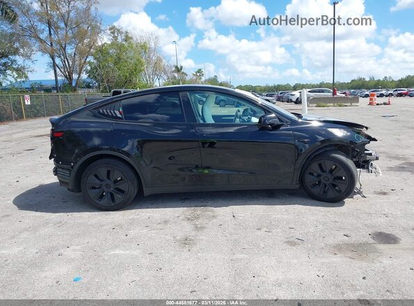 7SAYGDED4SF246655 2025 TESLA MODEL Y Black Vista interior trasera