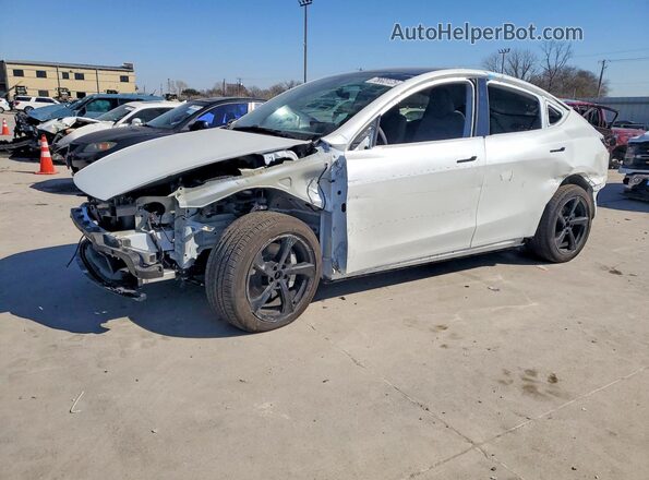 7SAYGDED4TF432097 2026 TESLA MODEL White Vista tres cuartos delantera izquierda