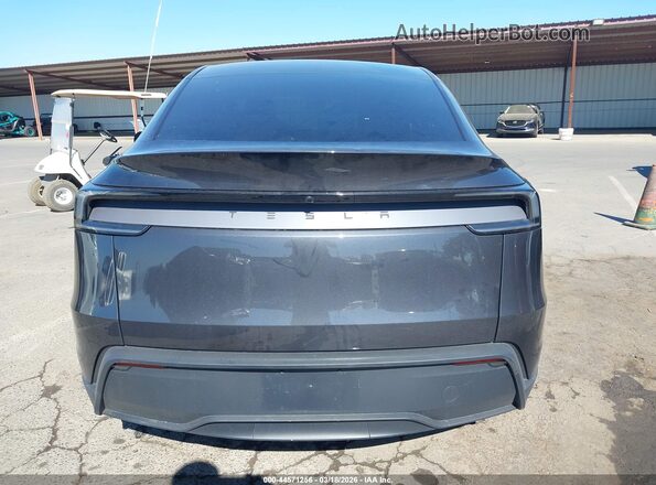 7SAYGDED5TF404728 2026 TESLA MODEL Y Gray 