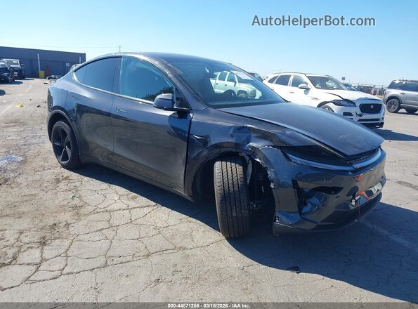 7SAYGDED5TF404728 2026 TESLA MODEL Y Gray Przód prawy