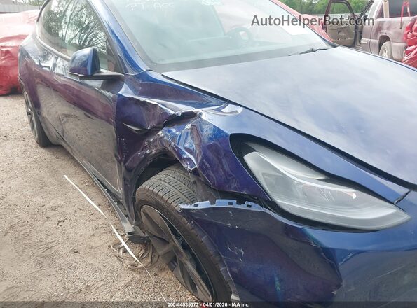 7SAYGDED6RF115835 2024 TESLA MODEL Y Blue Front view