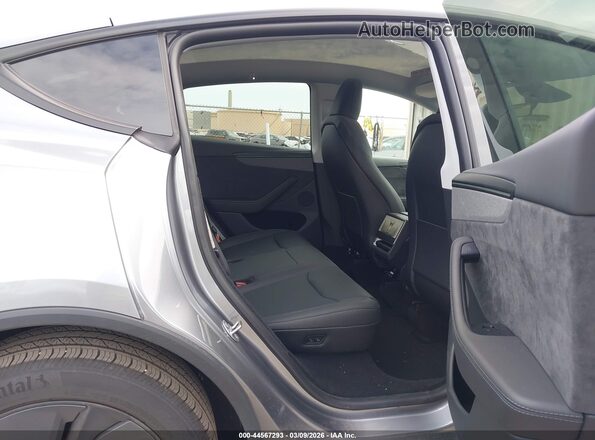7SAYGDED6TF542004 2026 TESLA MODEL Y Gray Widok naklejki z numerem VIN