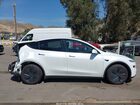 2026 Tesla Model Y Premium Rear-wheel Drive/standard Rear-wheel Drive White vin: 7SAYGDED9TF395256