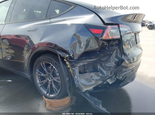 7SAYGDEDXRA322337 2024 TESLA MODEL Y Dark Blue Вид спереду