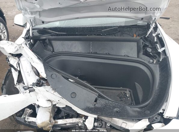 7SAYGDEE2RF152521 2024 TESLA MODEL Y White Вид ззаду