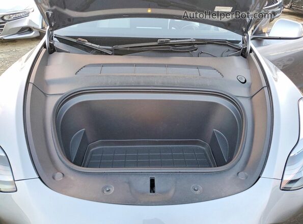 7SAYGDEE2SA361213 2025 TESLA MODEL Silver Vista interior trasera