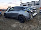 2025 Tesla Model Y Silver vin: 7SAYGDEE2SA361213