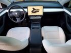 2025 Tesla Model Y Silver vin: 7SAYGDEE2SA361213