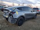 2025 Tesla Model Y Silver vin: 7SAYGDEE2SA361213