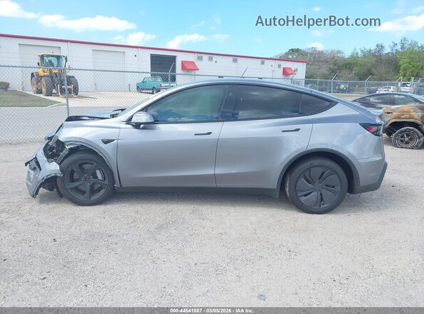 7SAYGDEE2TA386078 2026 TESLA MODEL Y Серый Вид задней части салона