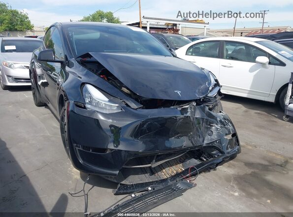 7SAYGDEE3PA035251 2023 TESLA MODEL Y Black Передня права чверть