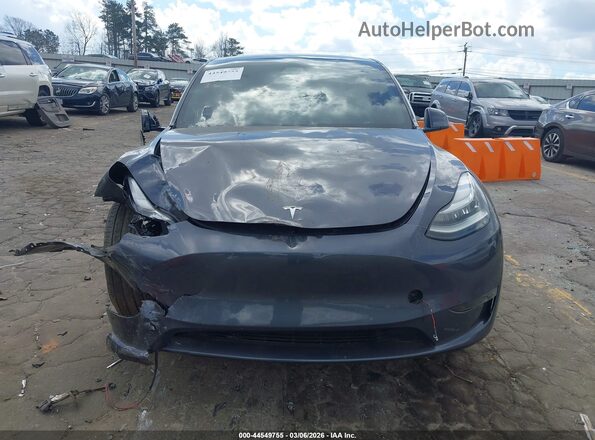 7SAYGDEE3PA154630 2023 TESLA MODEL Y Gray Vista del cuadro de instrumentos
