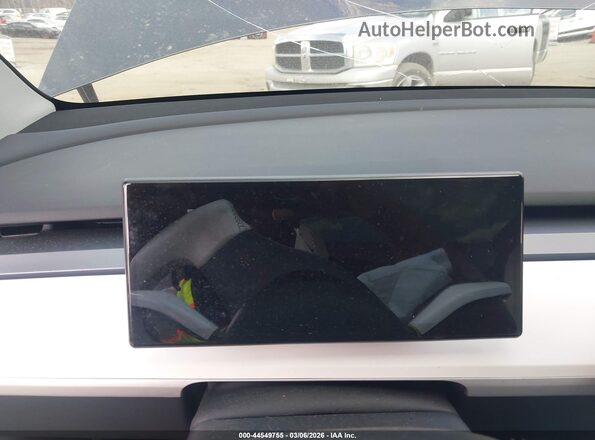 7SAYGDEE3PA154630 2023 TESLA MODEL Y Gray Vista de los asientos traseros