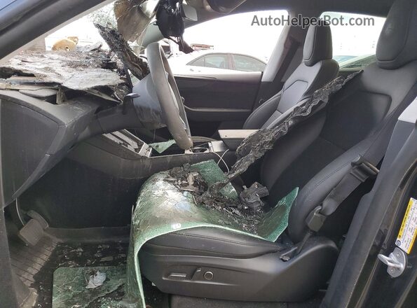 7SAYGDEE3TF351875 2026 TESLA MODEL Charcoal Widok wnętrza z przodu