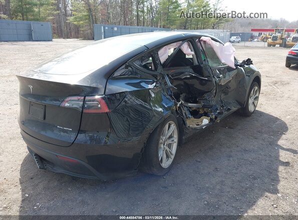 7SAYGDEE4PF765382 2023 TESLA MODEL Y Черный Задняя правая четверть