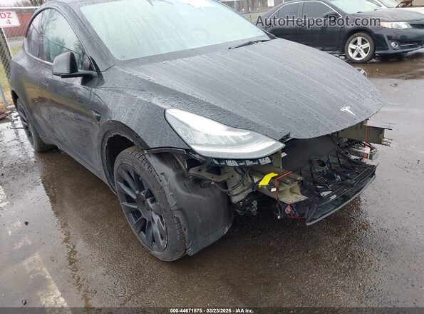 7SAYGDEE5NA007111 2022 TESLA MODEL Y Черный 