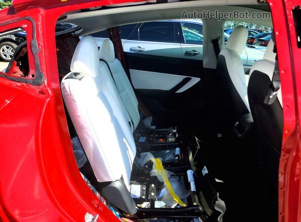 7SAYGDEE5NF369488 2022 TESLA MODEL Red Rear seats view