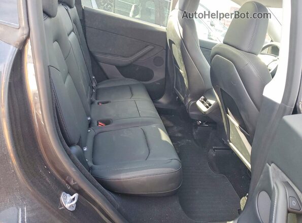 7SAYGDEE5RA329639 2024 TESLA MODEL Gray უკანა სავარძლების ხედი