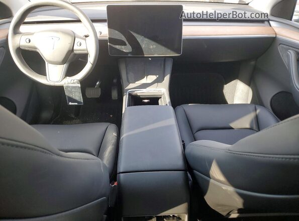 7SAYGDEE5RA329639 2024 TESLA MODEL Gray წინა პანელის ხედი