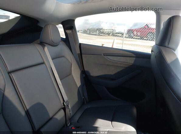 7SAYGDEE5TA461811 2026 TESLA MODEL Y Red Widok naklejki z numerem VIN