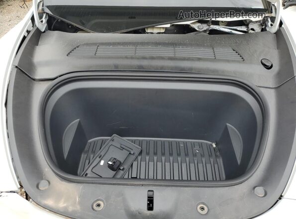 7SAYGDEE6NF385845 2022 TESLA MODEL Белый Вид подкапотного пространства