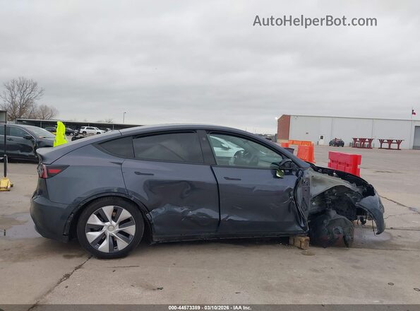 7SAYGDEE6PA190098 2023 TESLA MODEL Y Gray Սալոնի 360 աստիճան տեսք