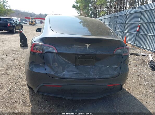 7SAYGDEE6SF308131 2025 TESLA MODEL Y Gray 