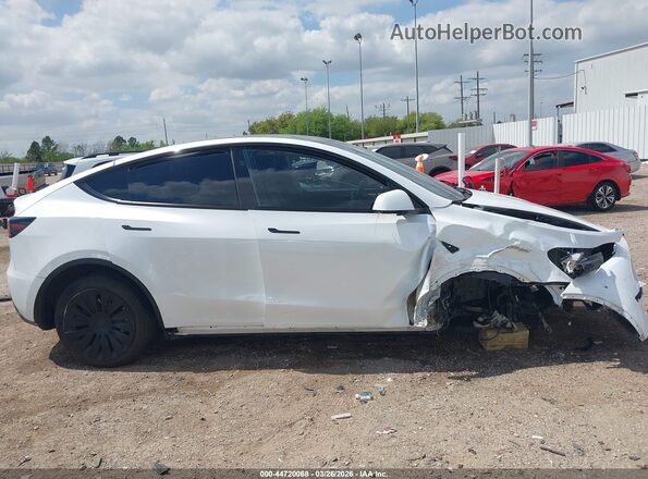 7SAYGDEE7PA149883 2023 TESLA MODEL Y White Vista interior trasera
