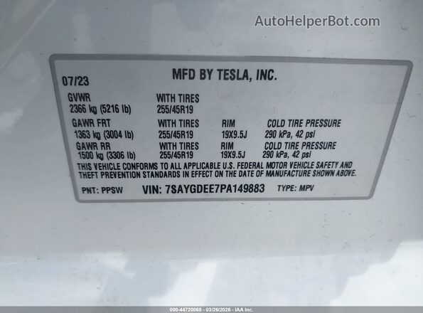 7SAYGDEE7PA149883 2023 TESLA MODEL Y White Vista del compartimento del motor