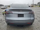 2025 Tesla Model Y Gray vin: 7SAYGDEE7SA360073