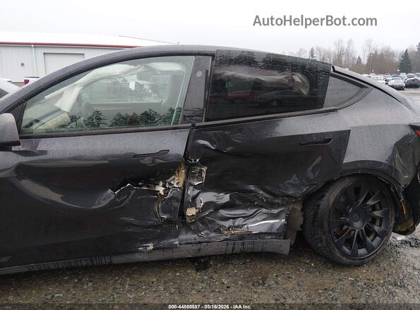 7SAYGDEE7SF247825 2025 TESLA MODEL Y Gray წინა ხედი