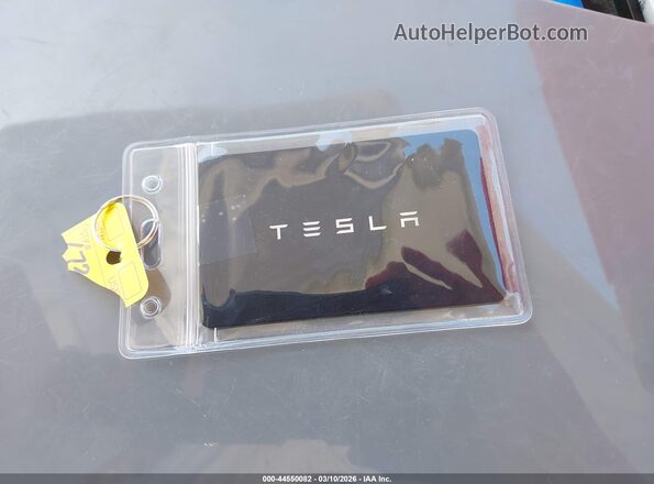 7SAYGDEE7TF374589 2026 TESLA MODEL Y Black Vista del salpicadero