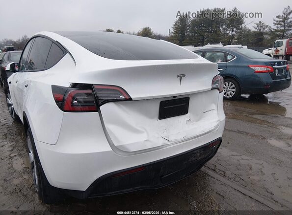 7SAYGDEE8PA061232 2023 TESLA MODEL Y White Widok z przodu