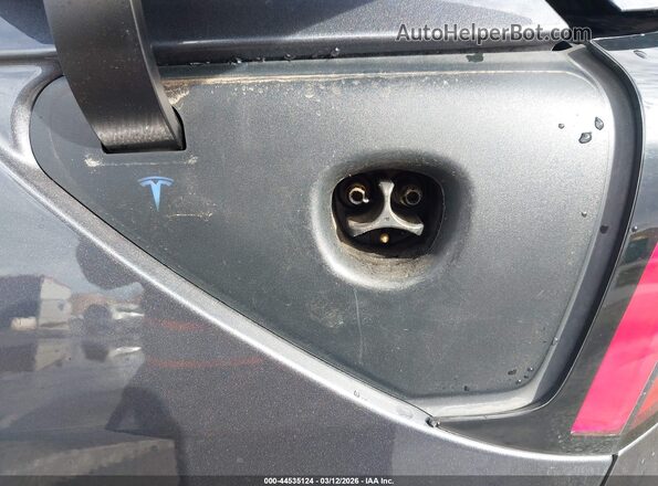 7SAYGDEE8PF638442 2023 TESLA MODEL Y Gray 