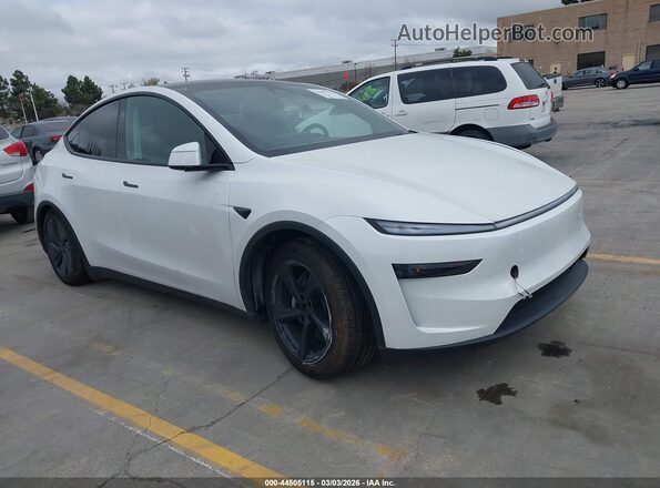 7SAYGDEE8TF356313 2026 TESLA MODEL Y White Front right