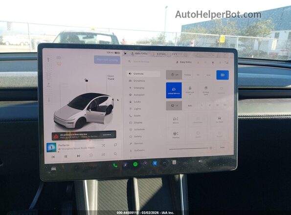 7SAYGDEE8TF356313 2026 TESLA MODEL Y White 