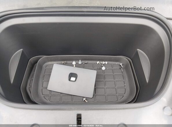 7SAYGDEE9RA249969 2024 TESLA MODEL Y White Vista trasera