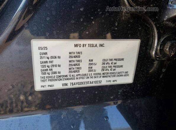 7SAYGDEE9TA410232 2026 TESLA MODEL Gray Vista del compartimento del motor