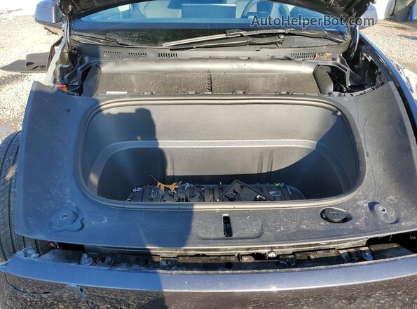 7SAYGDEE9TA410232 2026 TESLA MODEL Gray Vista interior trasera
