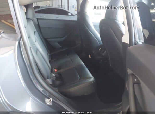 7SAYGDEEXPF637180 2023 TESLA MODEL Y Серый Вид наклейки с VIN-кодом