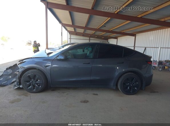 7SAYGDEEXPF637180 2023 TESLA MODEL Y Серый 