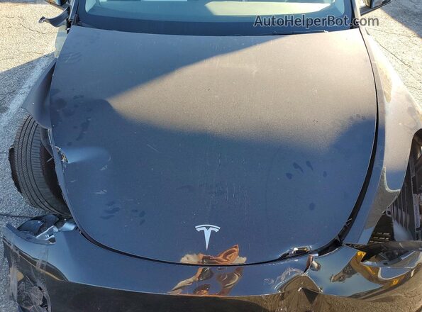 7SAYGDEEXRA236129 2024 TESLA MODEL Black ძრავის განყოფილების ხედი