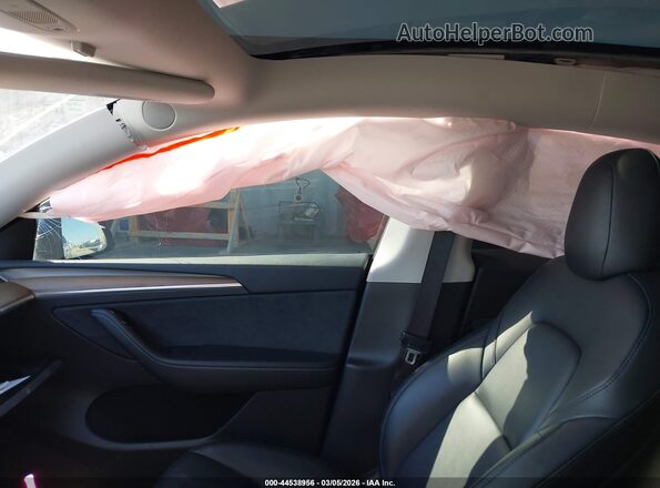 7SAYGDEF1NF535143 2022 TESLA MODEL Y Black წინა სალონის ხედი