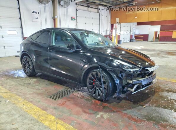 7SAYGDEF1NF549205 2022 TESLA MODEL Черный Передняя правая четверть