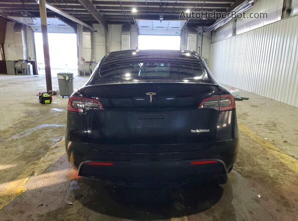 7SAYGDEF1NF549205 2022 TESLA MODEL Черный Вид сзади