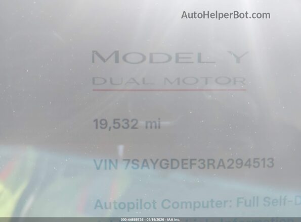 7SAYGDEF3RA294513 2024 TESLA MODEL Y Silver Սալոնի 360 աստիճան տեսք