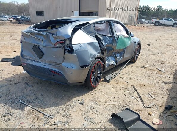 7SAYGDEF3RA294513 2024 TESLA MODEL Y Silver Հետևի աջ